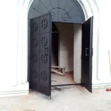 Ворота из художественной ковки металла